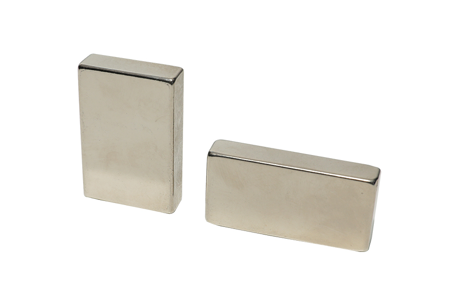 Rectangular pure permanent magnet